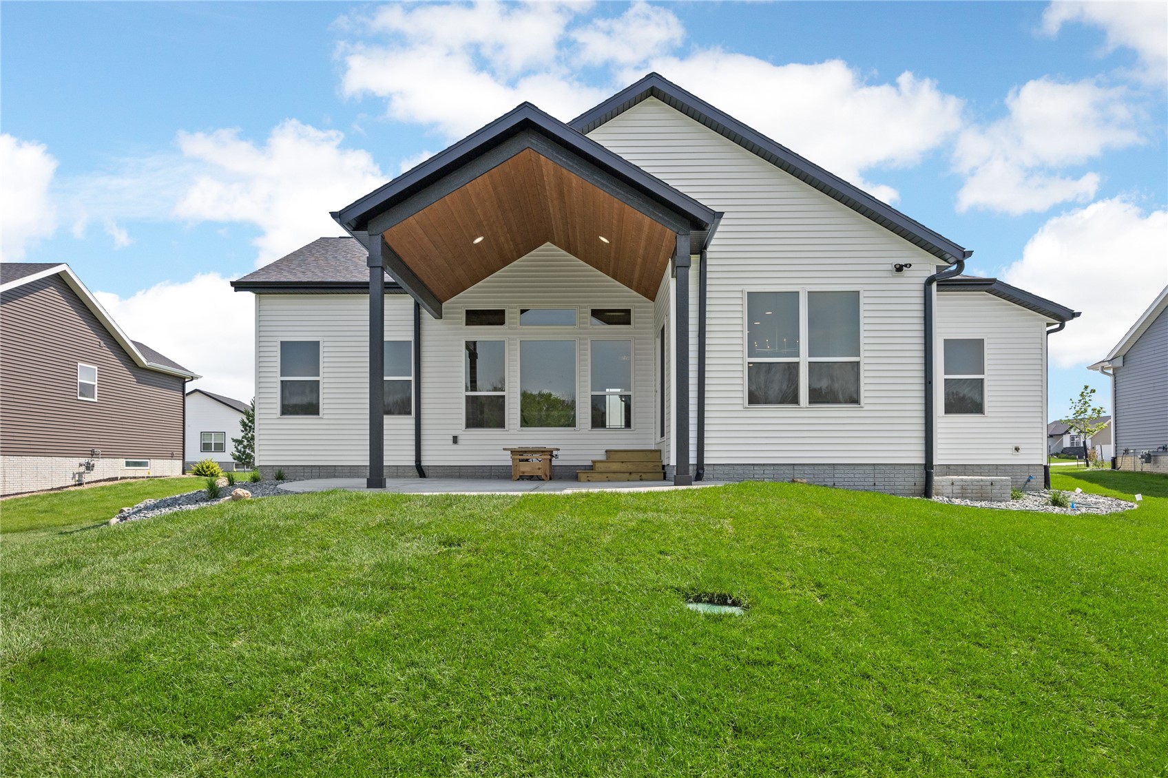 8818 Zeppelin Avenue Cedar Rapids IA 52402