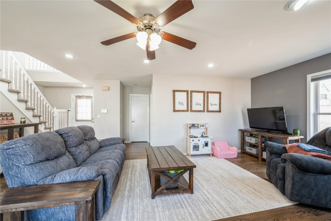 1612 Hidden Hollow Lane NW Cedar Rapids IA 52405