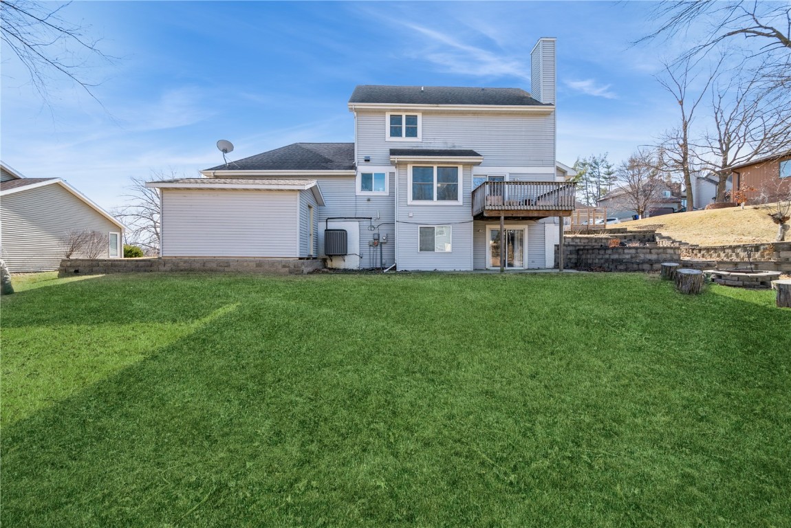 1612 Hidden Hollow Lane NW Cedar Rapids IA 52405