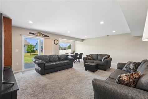 2839 Armstrong Drive Iowa City IA 52240