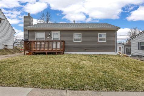 5434 Gordon Avenue NW Cedar Rapids IA 52405