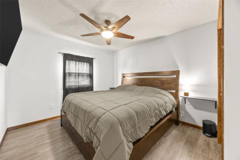 5434 Gordon Avenue NW Cedar Rapids IA 52405
