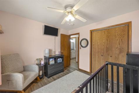 5434 Gordon Avenue NW Cedar Rapids IA 52405