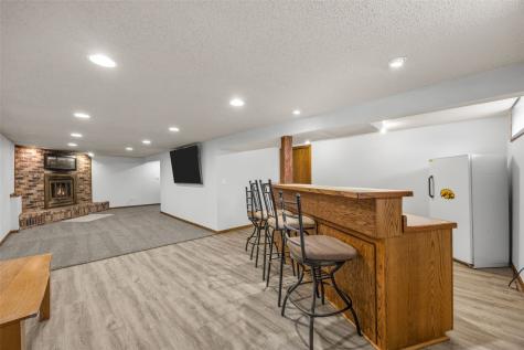 5434 Gordon Avenue NW Cedar Rapids IA 52405