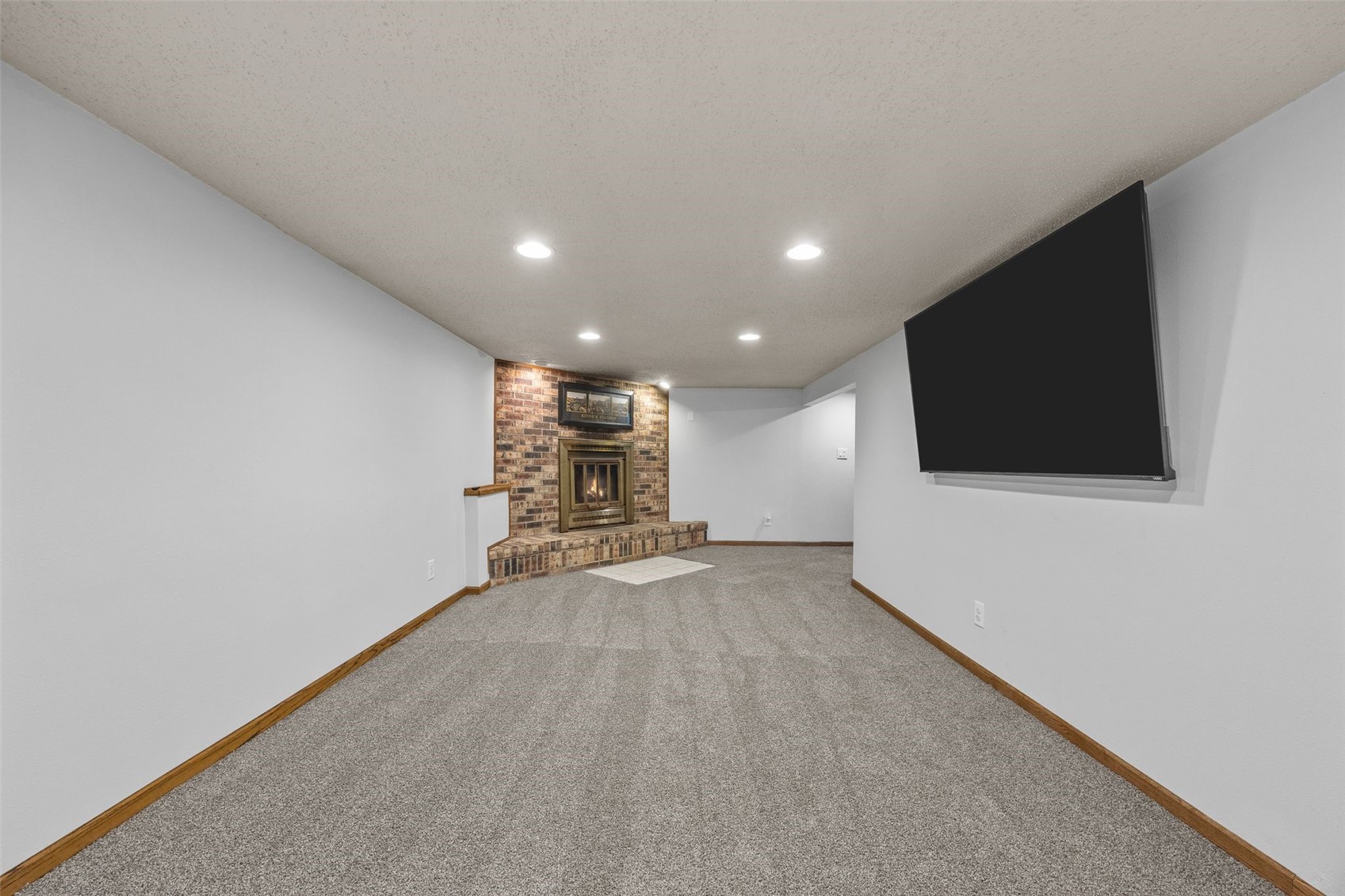 5434 Gordon Avenue NW Cedar Rapids IA 52405