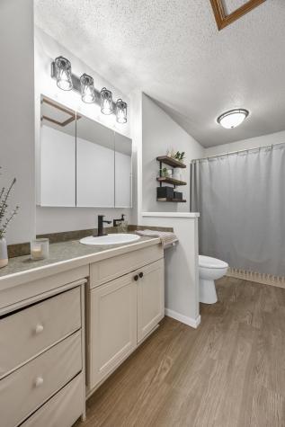 5434 Gordon Avenue NW Cedar Rapids IA 52405