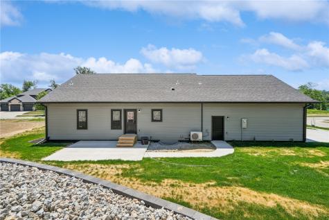 5630 Seminole Valley Trail NE Cedar Rapids IA 52411