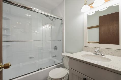 1630 Woodside Court NW Cedar Rapids IA 52405