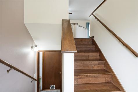 1630 Woodside Court NW Cedar Rapids IA 52405