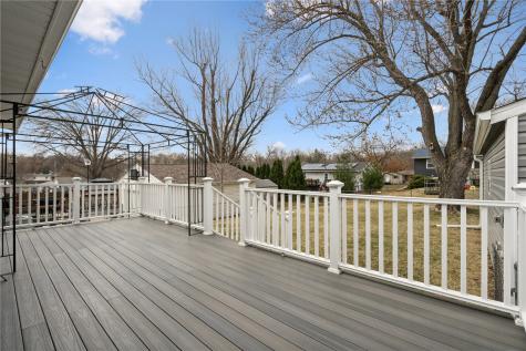 1630 Woodside Court NW Cedar Rapids IA 52405