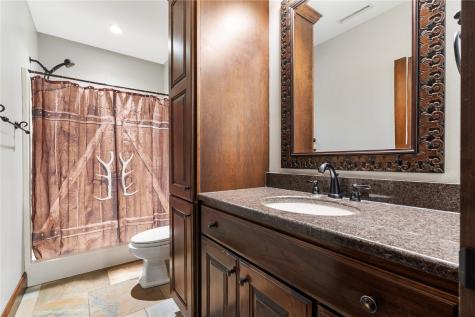 3446 Barnsley Circle Marion IA 52302