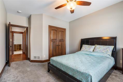 3446 Barnsley Circle Marion IA 52302