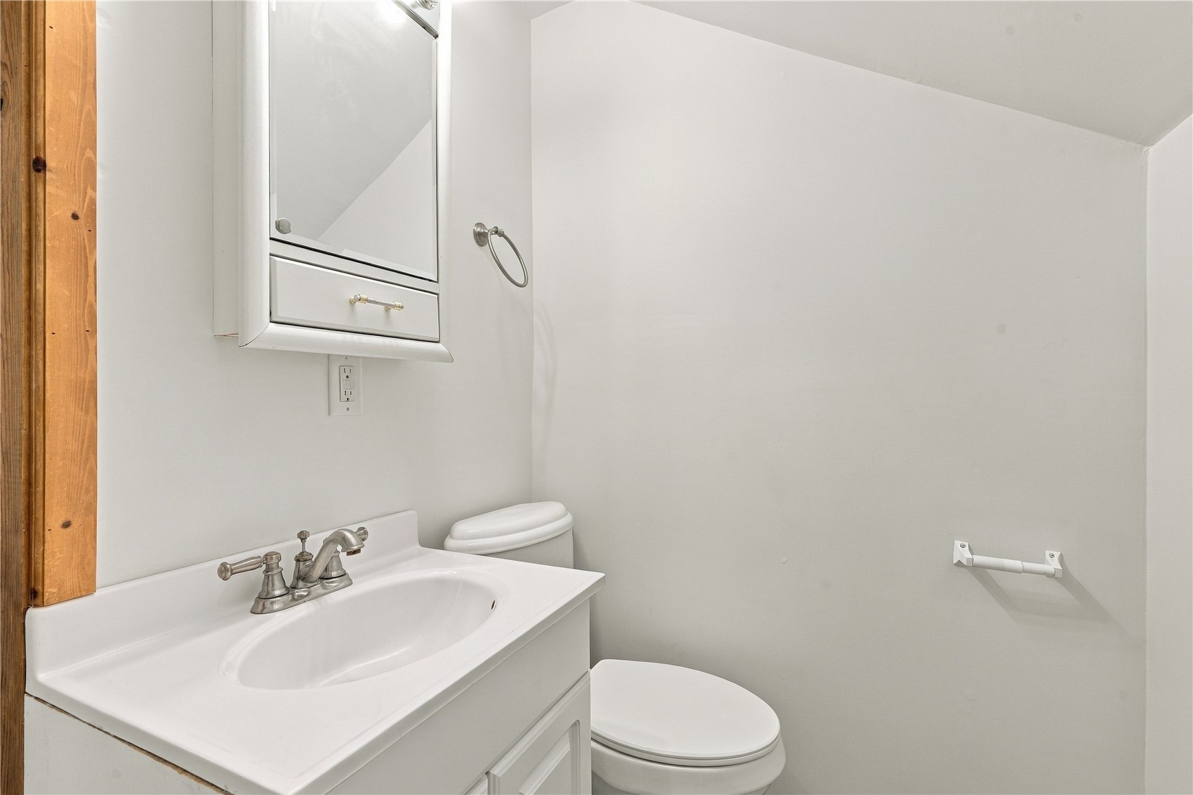 82 7th Street S Central City IA 52214