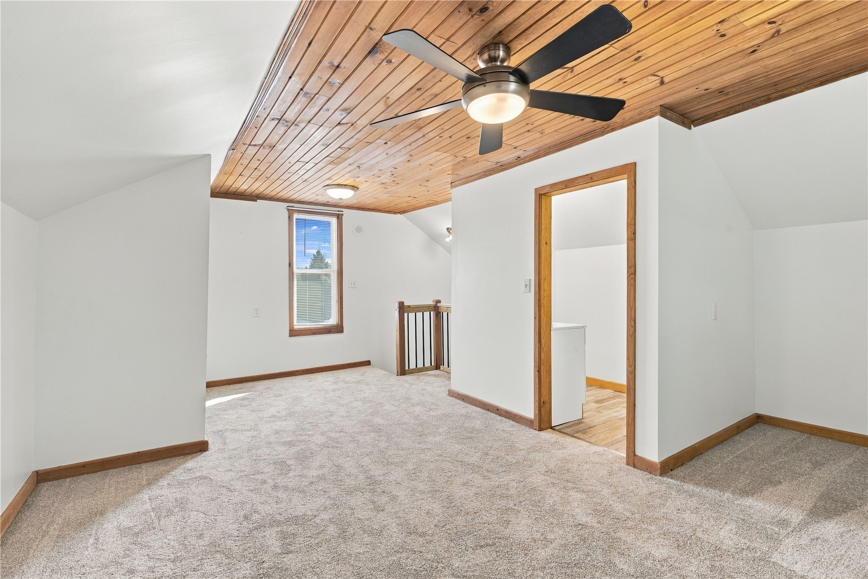 82 7th Street S Central City IA 52214