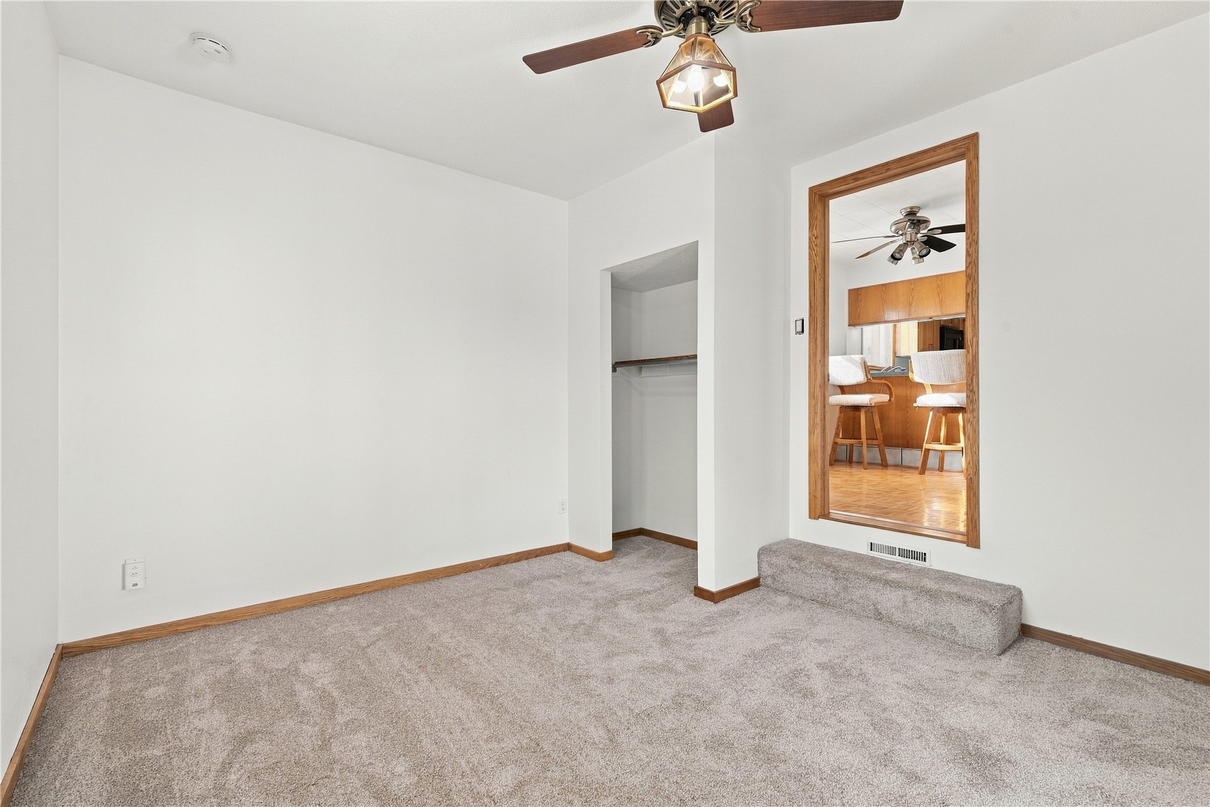 82 7th Street S Central City IA 52214