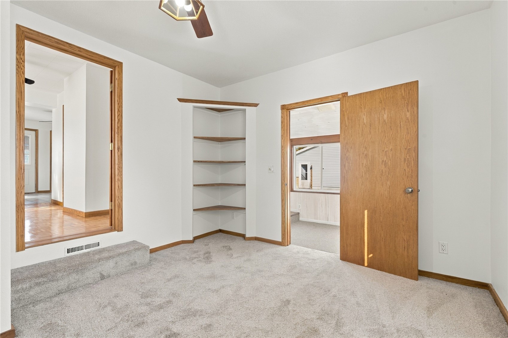 82 7th Street S Central City IA 52214