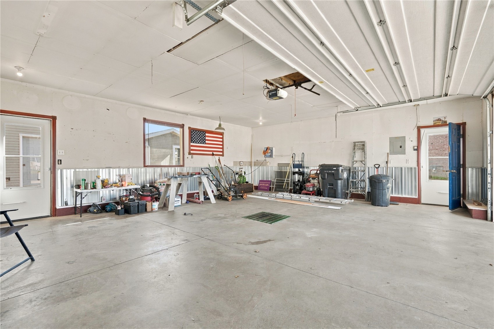 82 7th Street S Central City IA 52214