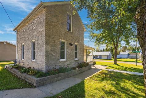 82 7th Street S Central City IA 52214