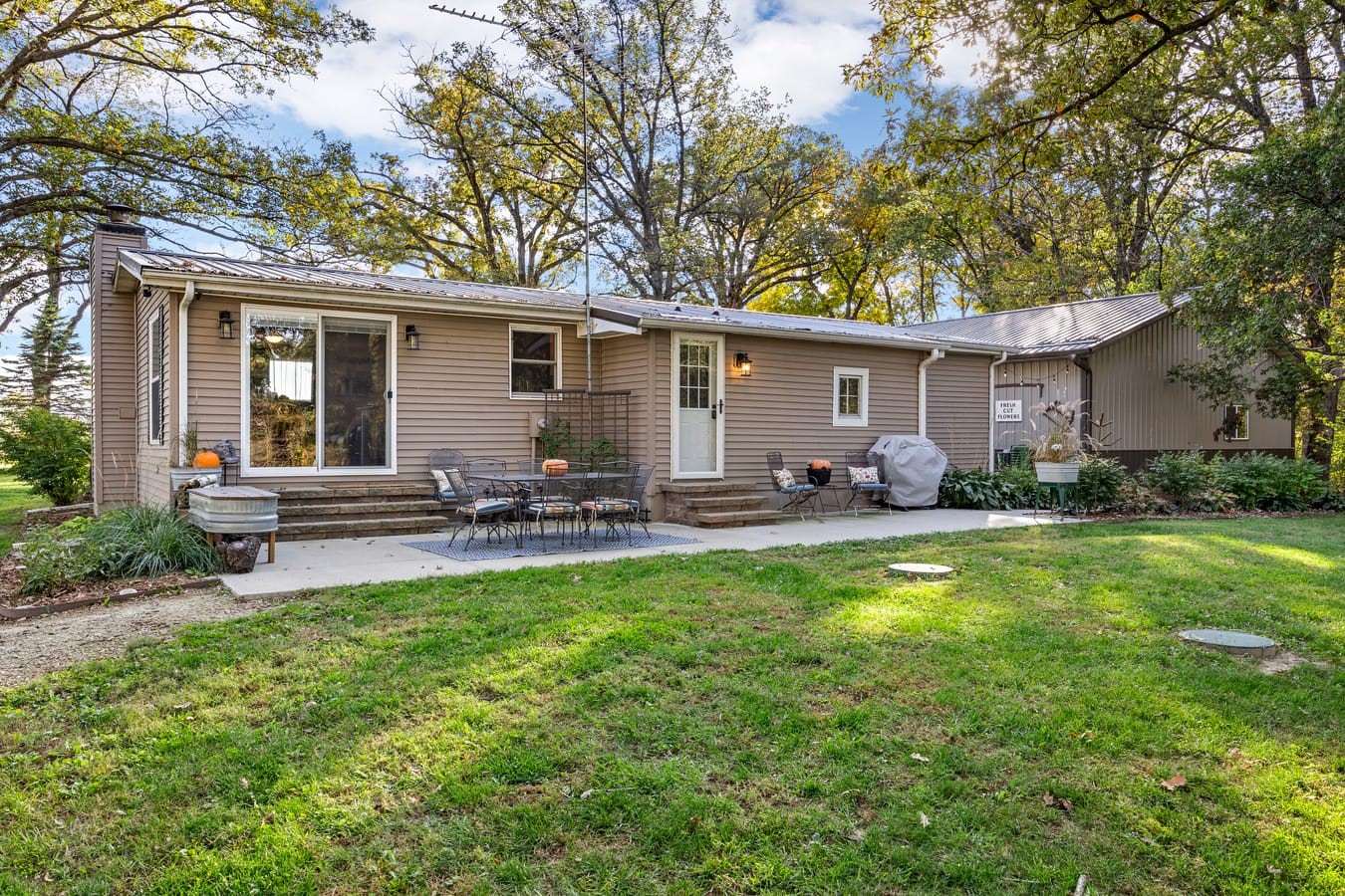 24358 Highway 92 Columbus Junction IA 52738