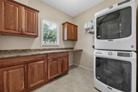 3915 Oak Ridge Drive SE Cedar Rapids IA 52403