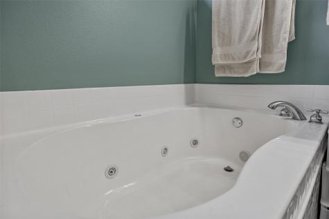3915 Oak Ridge Drive SE Cedar Rapids IA 52403