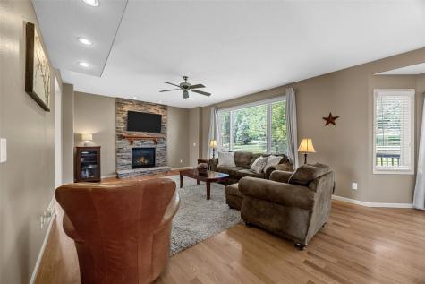 3915 Oak Ridge Drive SE Cedar Rapids IA 52403