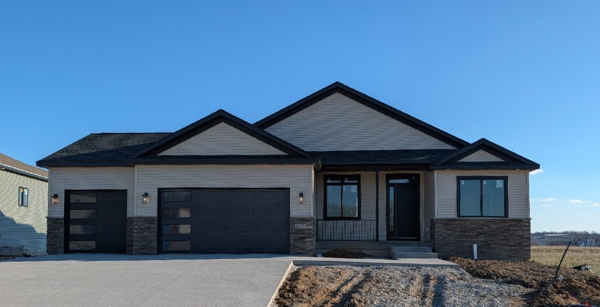 3072 Ridgeview Circle Coralville IA 52241