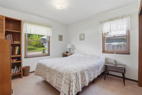 2613 Hillside Drive Iowa City IA 52245
