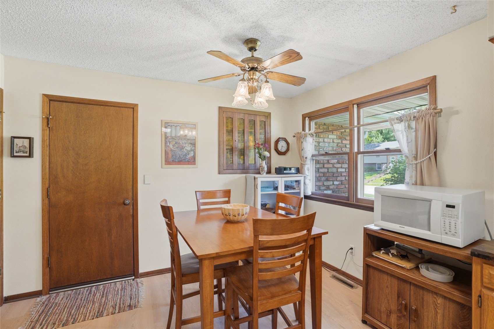 2613 Hillside Drive Iowa City IA 52245