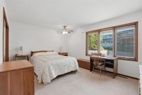 2613 Hillside Drive Iowa City IA 52245