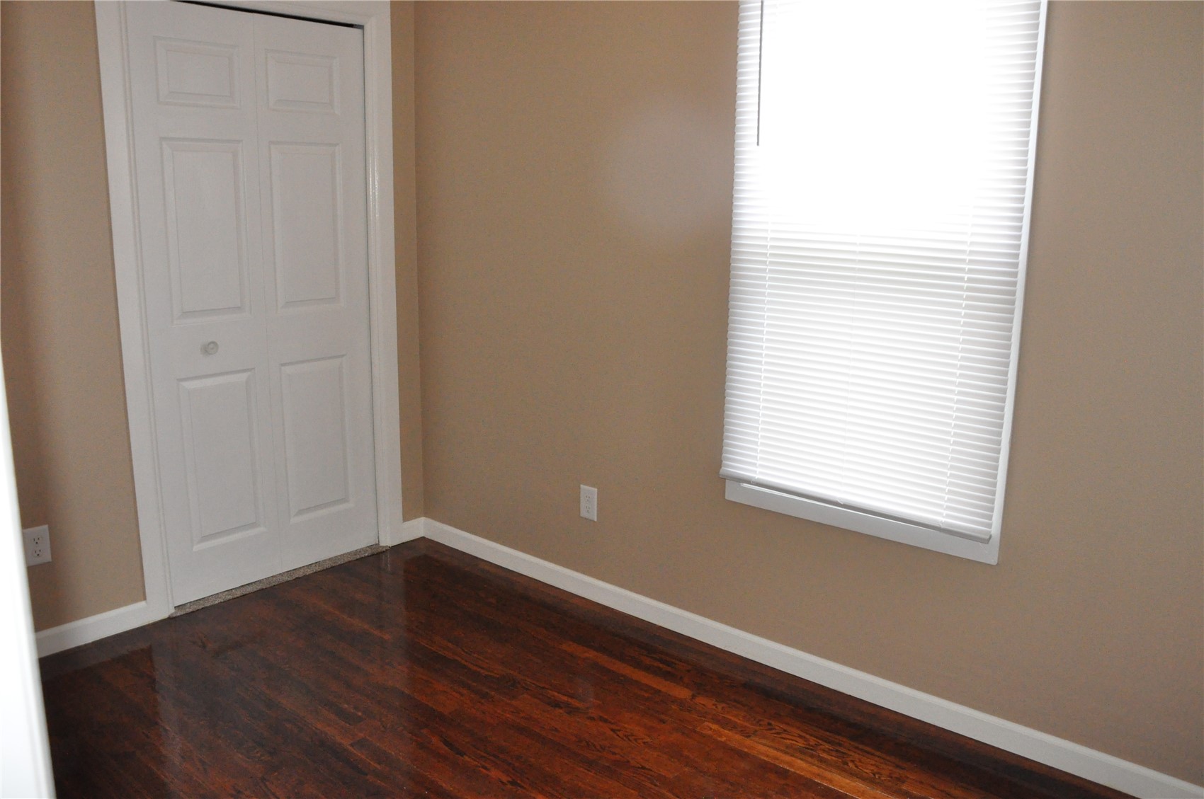 919 10th SE Cedar Rapids IA 52403