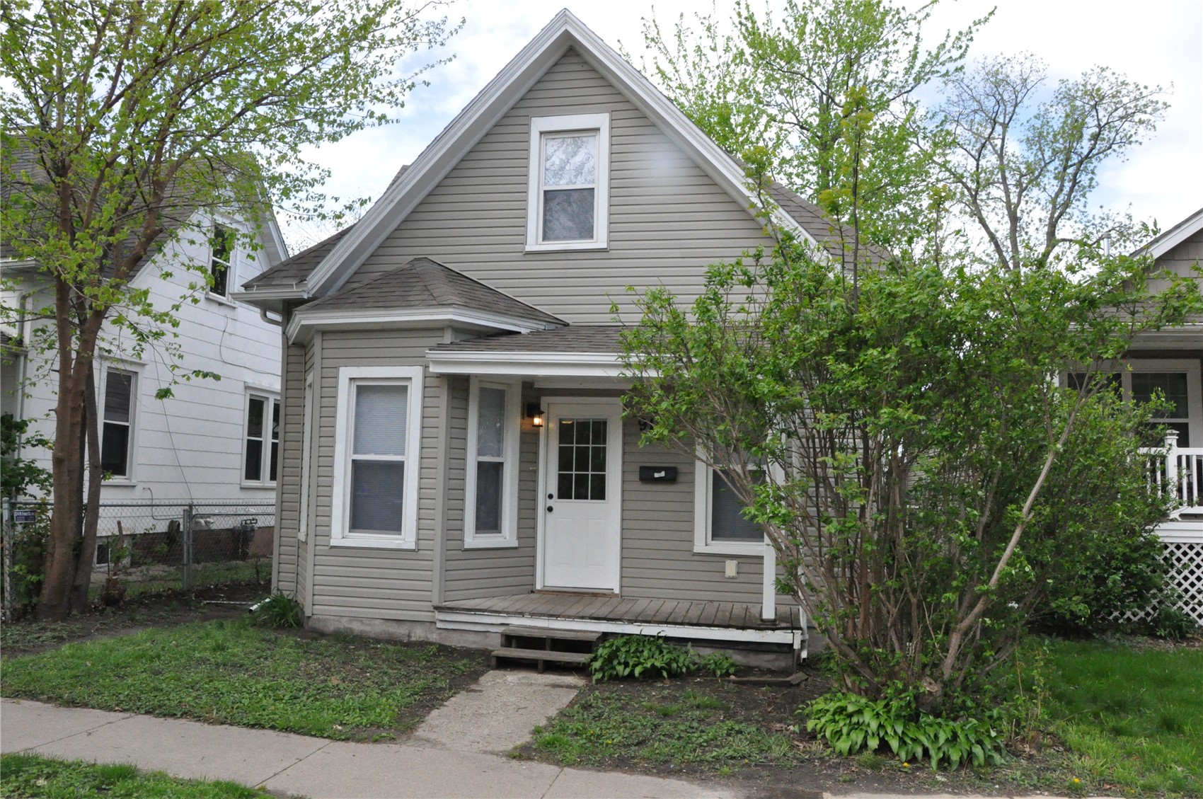 919 10th SE Cedar Rapids IA 52403