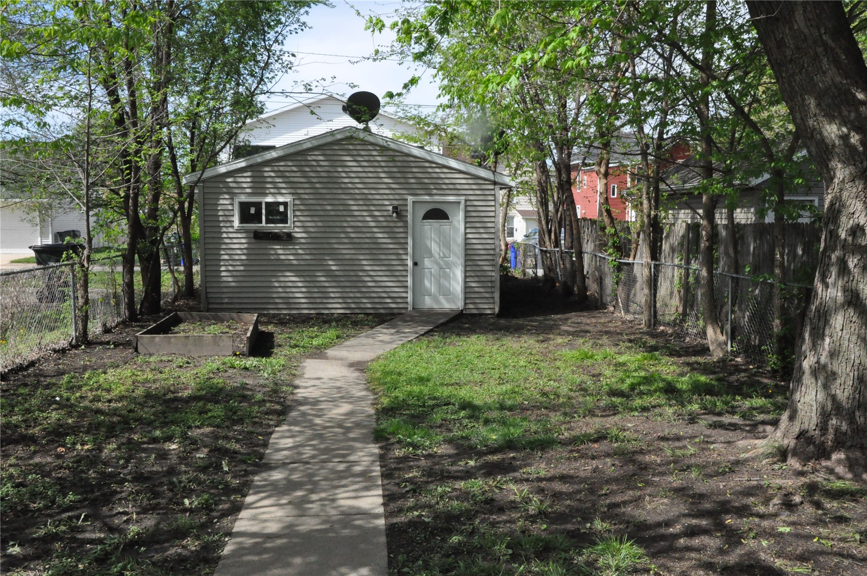 919 10th SE Cedar Rapids IA 52403