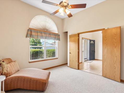 4200 Creekview Drive Marion IA 52302