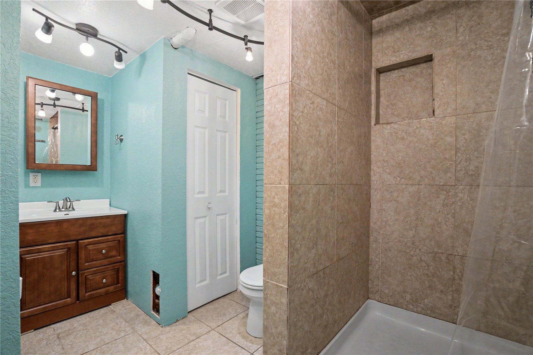 1600 23rd Street NW Cedar Rapids IA 52405