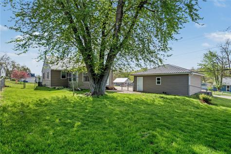1600 23rd Street NW Cedar Rapids IA 52405