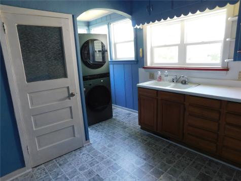 403 Walnut Street Tipton IA 52772