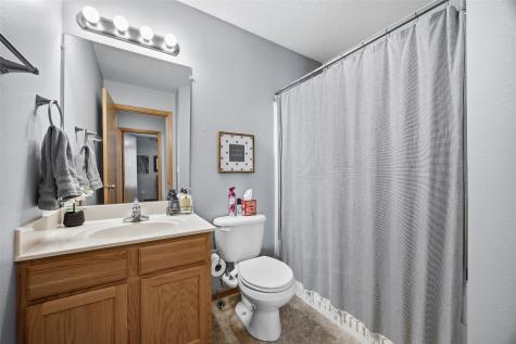 1404 Woolridge Drive Coralville IA 52241