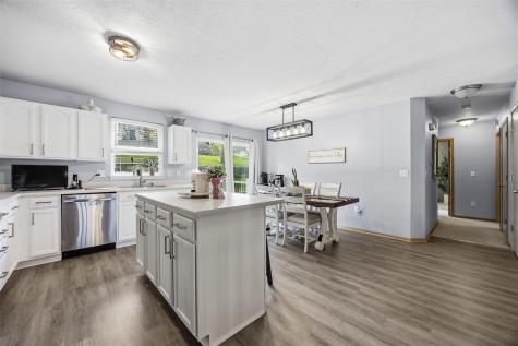 1404 Woolridge Drive Coralville IA 52241