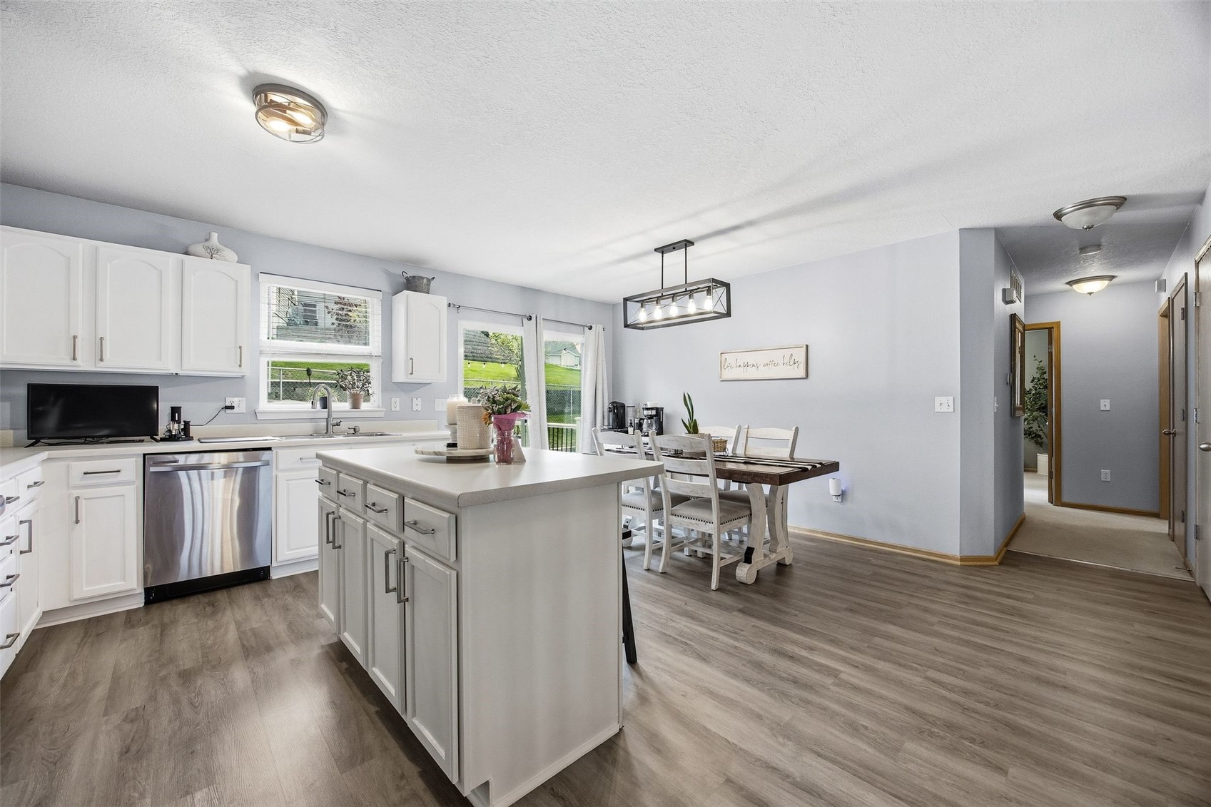 1404 Woolridge Drive Coralville IA 52241