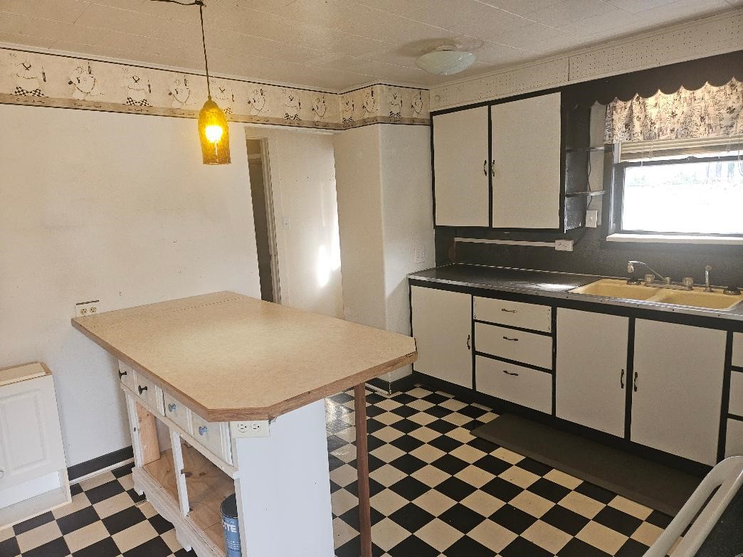 606 16th Street Belle Plaine IA 52208