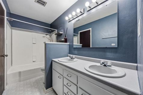 3207 Rosewood Court NE Cedar Rapids IA 52402