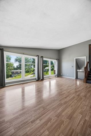 3207 Rosewood Court NE Cedar Rapids IA 52402