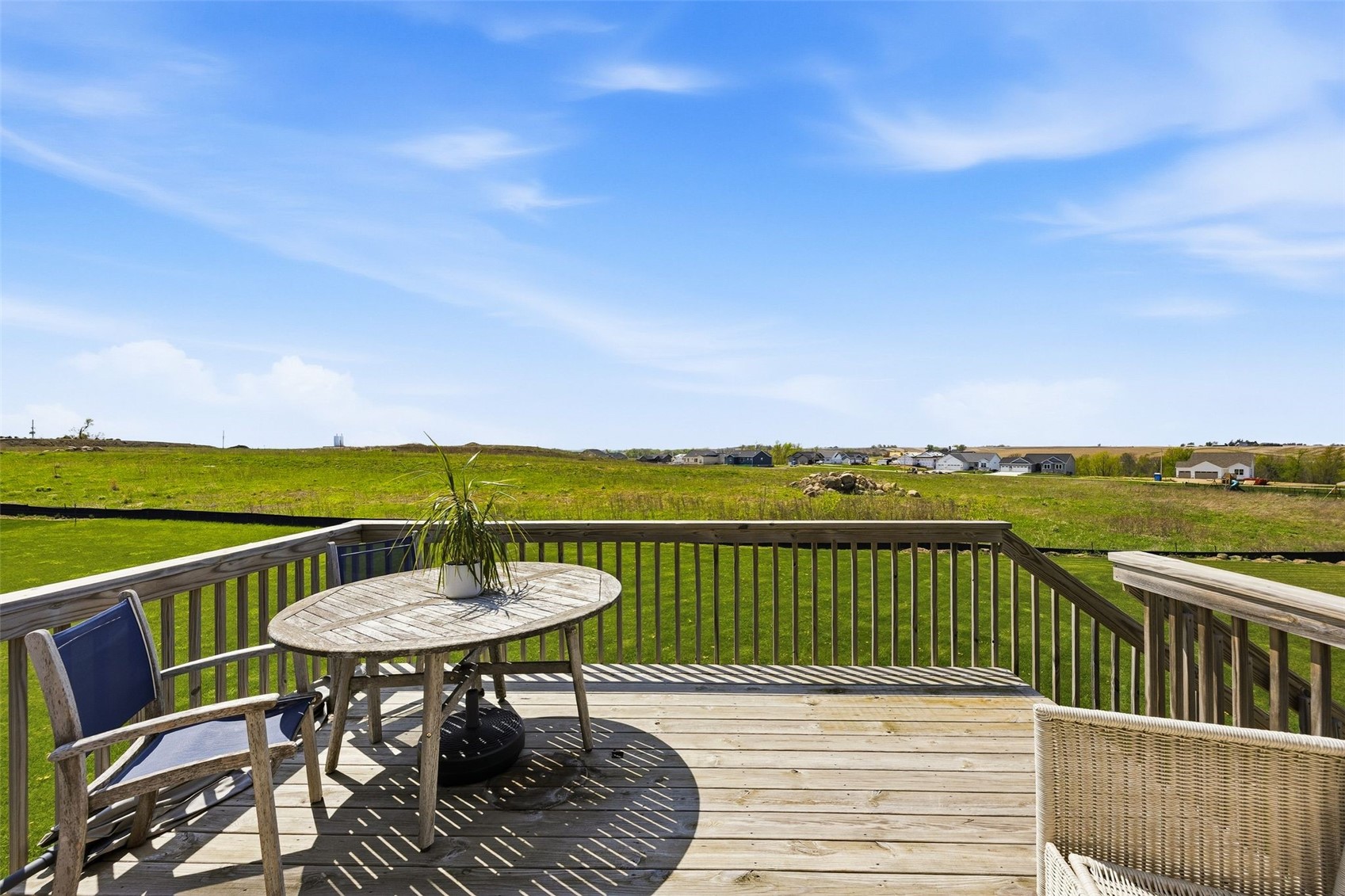 2408 Nature Ridge Drive NW Palo IA 52324