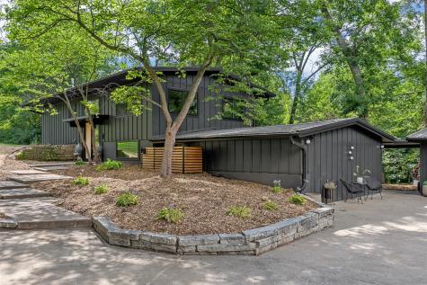 1790 Timber Ridge Drive Cedar Rapids IA 52403