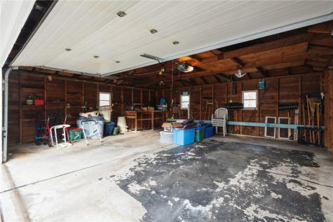 325 29th Street NW Cedar Rapids IA 52405