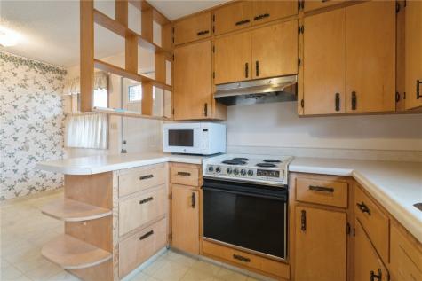325 29th Street NW Cedar Rapids IA 52405