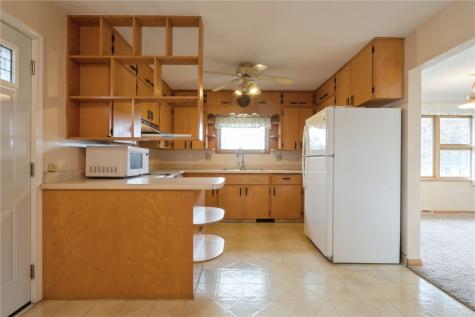 325 29th Street NW Cedar Rapids IA 52405