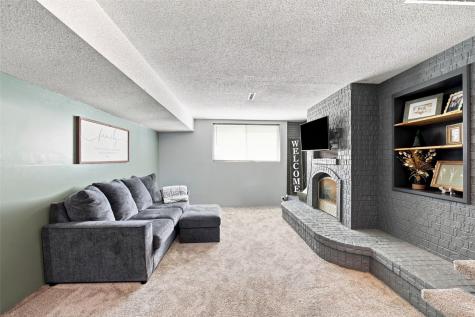 4801 Fruitwood Lane NW Cedar Rapids IA 52405