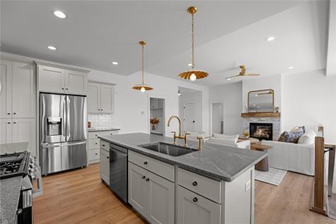 1399 Echo Ridge Lane Marion IA 52302